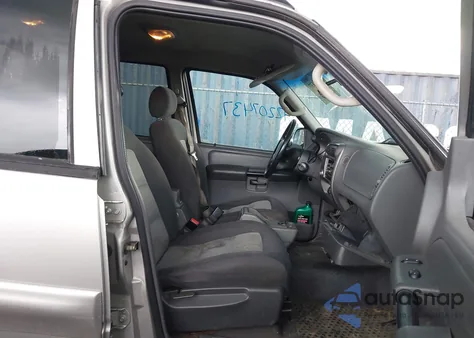 2005 Ford Explorer Sport Trac Adrenalin/Xls/Xlt from USA, damaged, VIN 1FMZU67K95UA87785